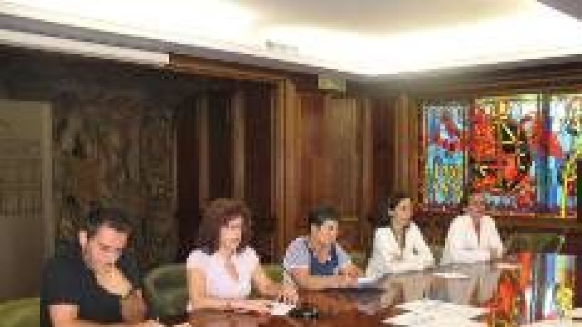 Terersa Gutiérrez, en la presentación de los actos de Día de Cooperante