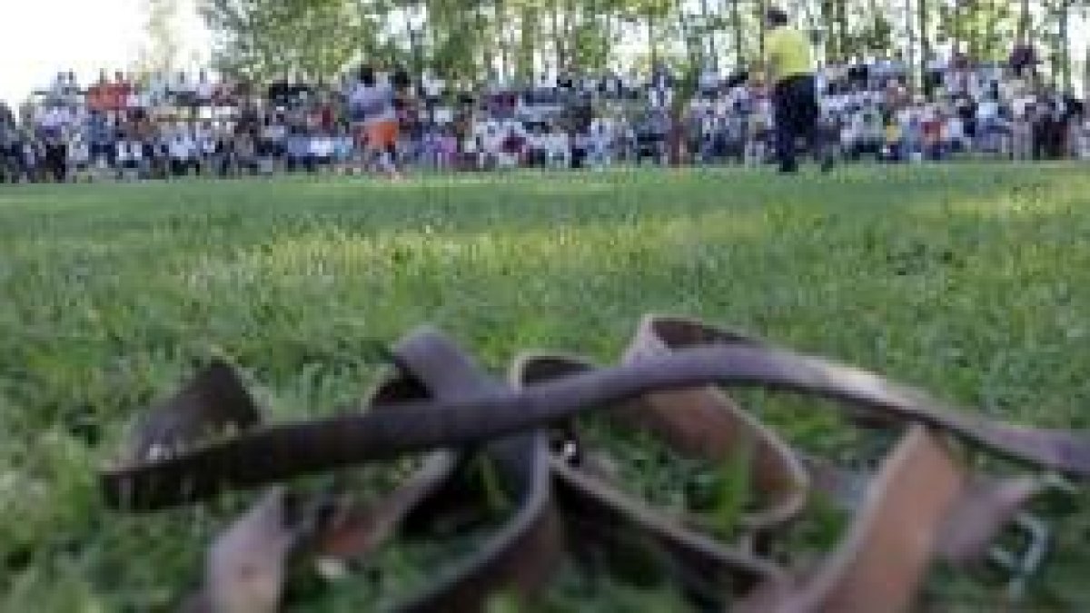 Todos los luchadores tuvieron que traer su propio cinto desde agosto