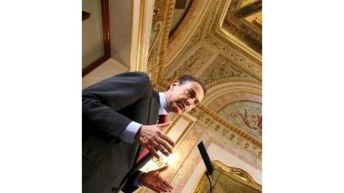 Zapatero, durante una comparecencia en las Cortes esta semana