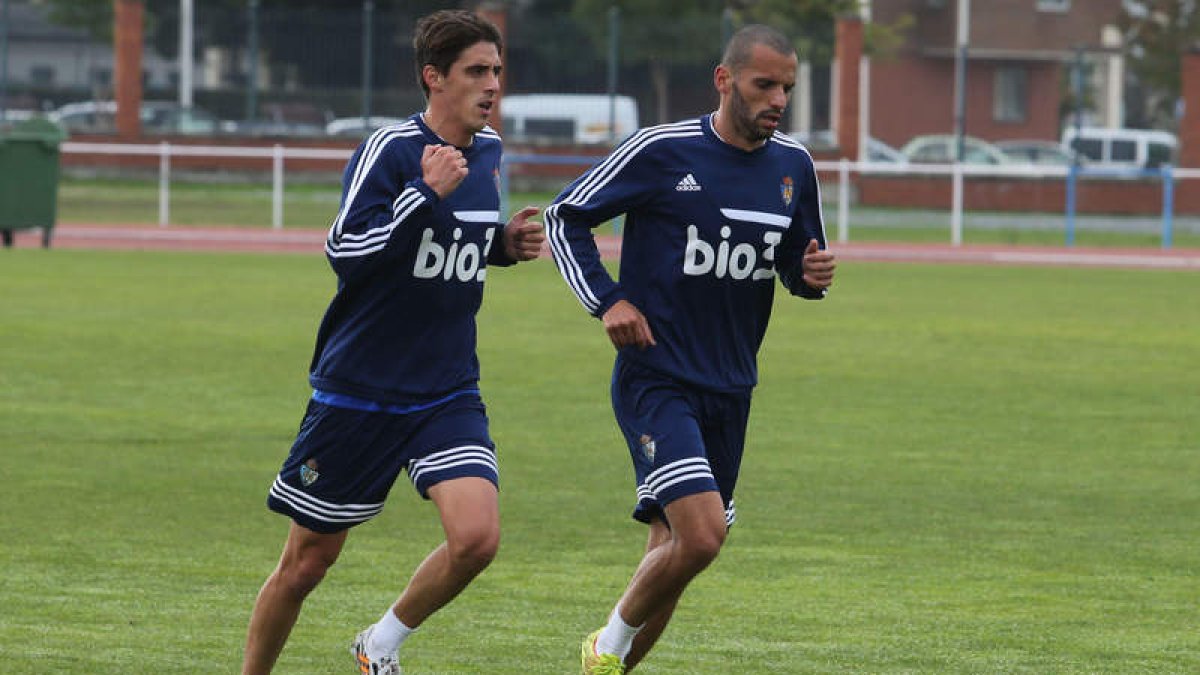 Paglialunga y Yuri estarán en el once titular de la Deportiva esta tarde en La Romareda