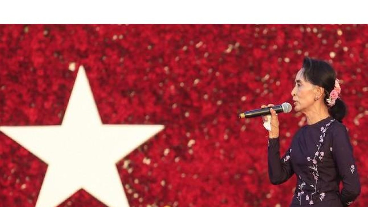 La líder opositora y premio Nobel de la Paz, Aung San Suu Kyi.