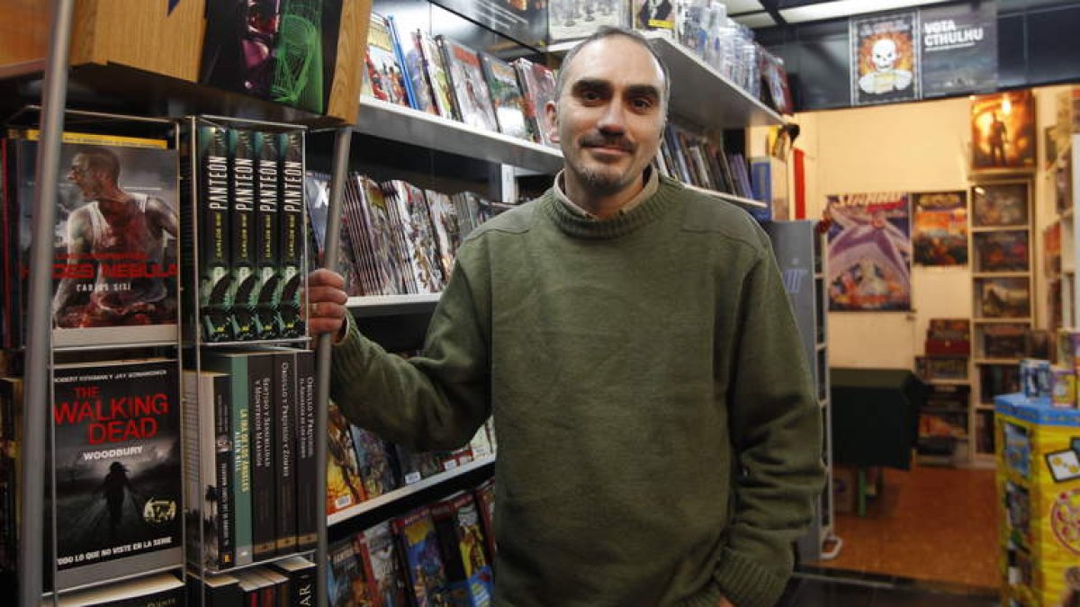 Ángel Yugueros, nuevo presidente de los libreros y encargado de elaborar el programa de la próxima Feria del Libro.