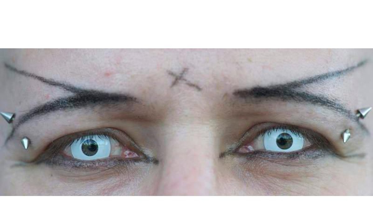 «Las personas creamos los ojos a través de los cuales percibimos el mundo. Son estos ojos los que hacen que nos enfoquemos en el pasado», señalan los expertos.