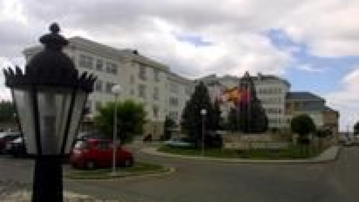 El Hospital Monte San Isidro es centro autonómico de referencia para la tuberculosis