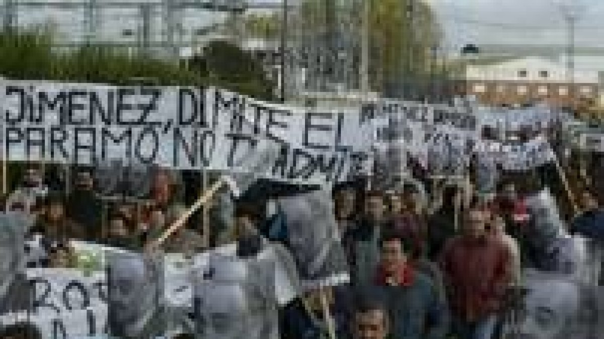 Los regantes del Páramo optaron por manifestarse en 2003 contra las tasas que la CHD quería cobrar