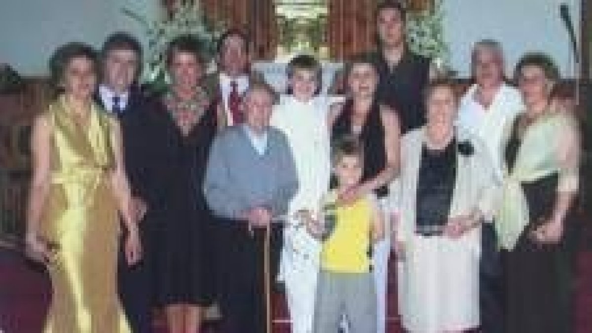 La familia Pinilla Ralo, celebra hoy las bodas de oro de Luisa y Joaquín