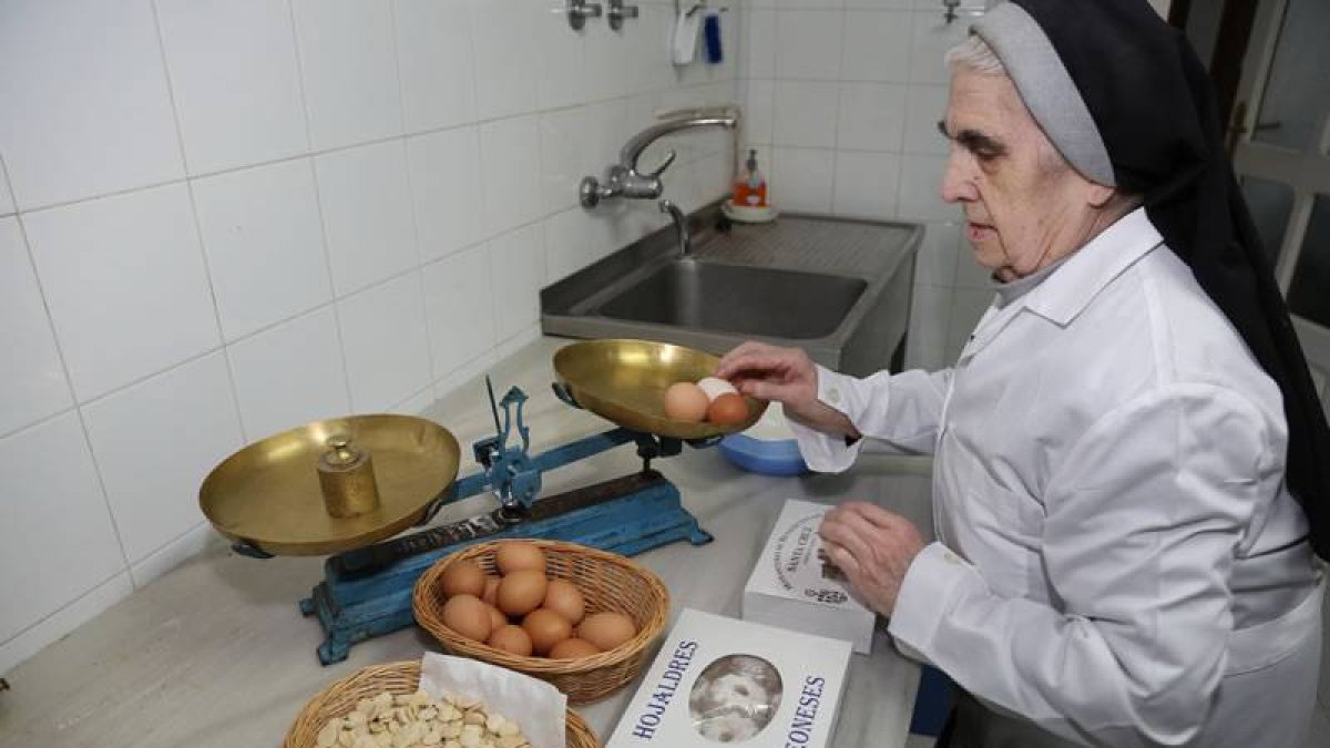 Secreto de almendras, claras y azúcar