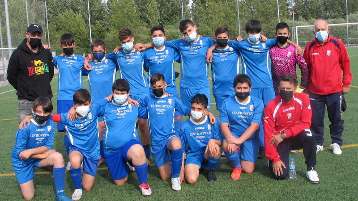 Equipo de El Recreo Ponferrada B que disputa la competición infantil. MANUEL MACÍAS