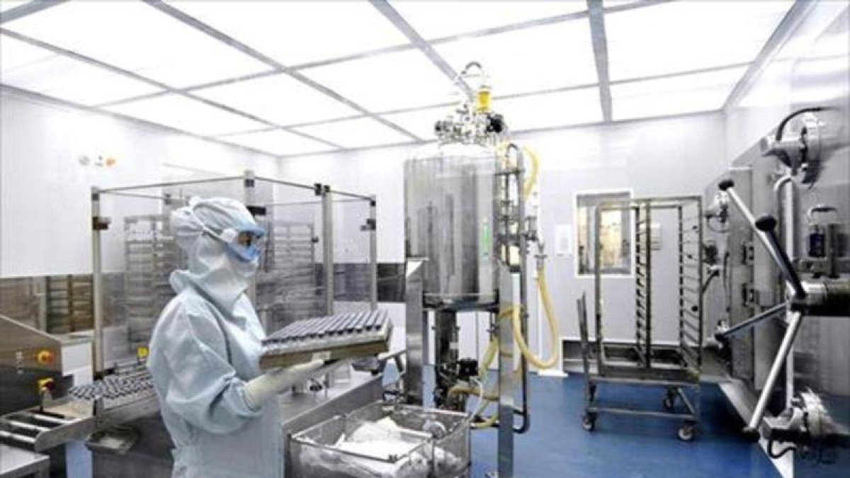 Ampliación 8Un aspecto de un laboratorio de Reig Jofre en Barcelona.