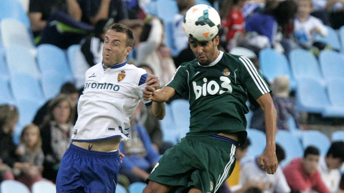 La Deportiva hizo un buen partido en la ida, pero cayó derrotado en una acción a balón parado.
