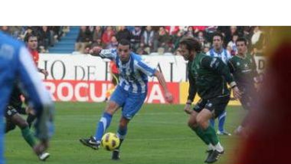 Yuri no fue el mismo que en Córdoba, aunque tampoco jugó en la misma posición que en El Arcángel.