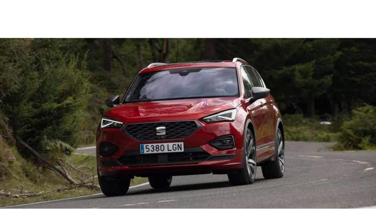 La nueva versión FR aporta una exclusiva deportividad al Tarraco, buque insignia de Seat. ST