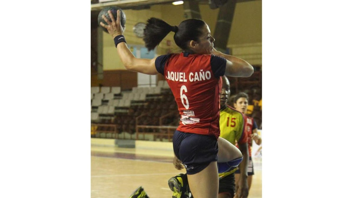 Raquel Caño en una acción de gol habitual este año.