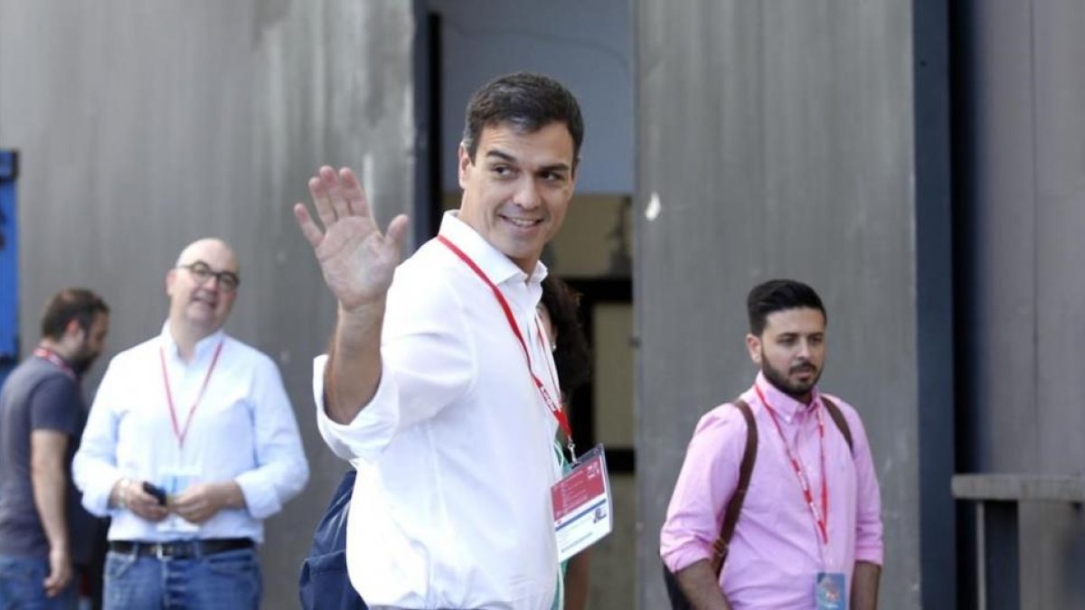Pedro Sánchez, a su llegada al congreso del PSOE.