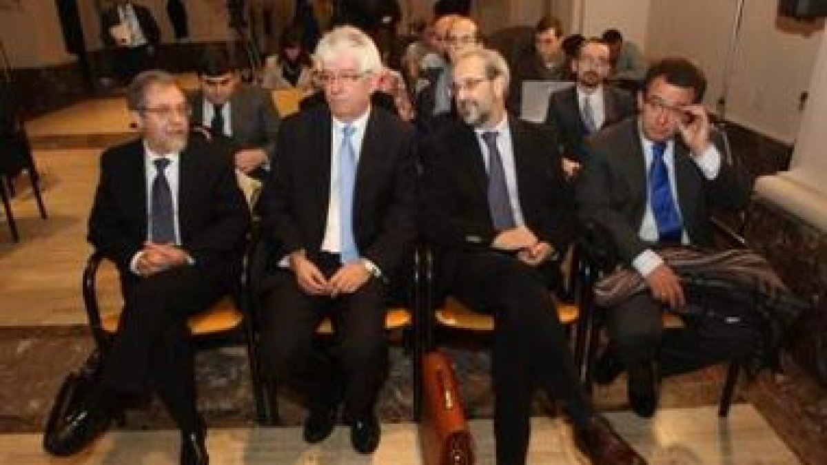 Los rectores Sacristán, Hermida, Hernández y Murillo.