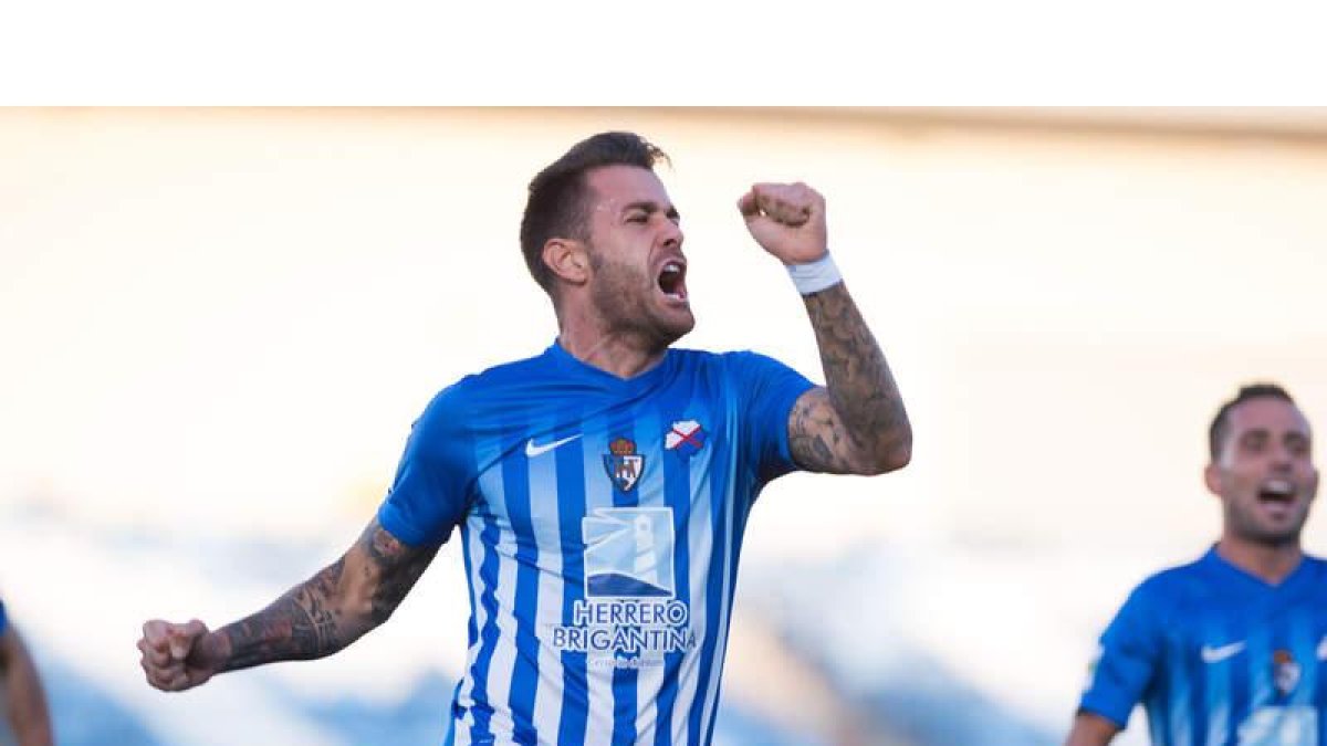 Jon García confía en que la Deportiva levante el vuelo. L. DE LA MATA