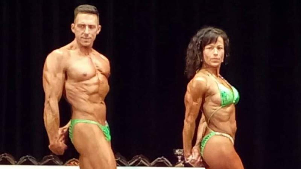 Juan Manuel García y Reyes Rodríguez, durante el Open Nacional de Culturismo. DL