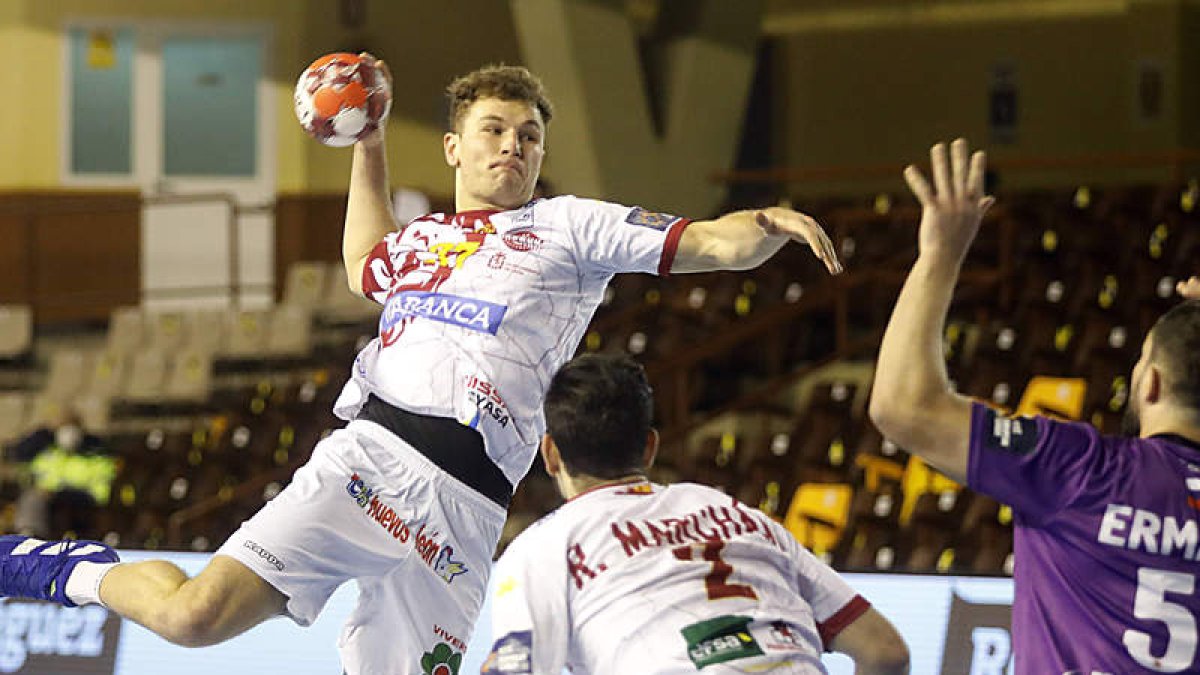 Kisselev es uno de los jugadores disponibles para Cadenas en el partido de hoy. MARCIANO PÉREZ