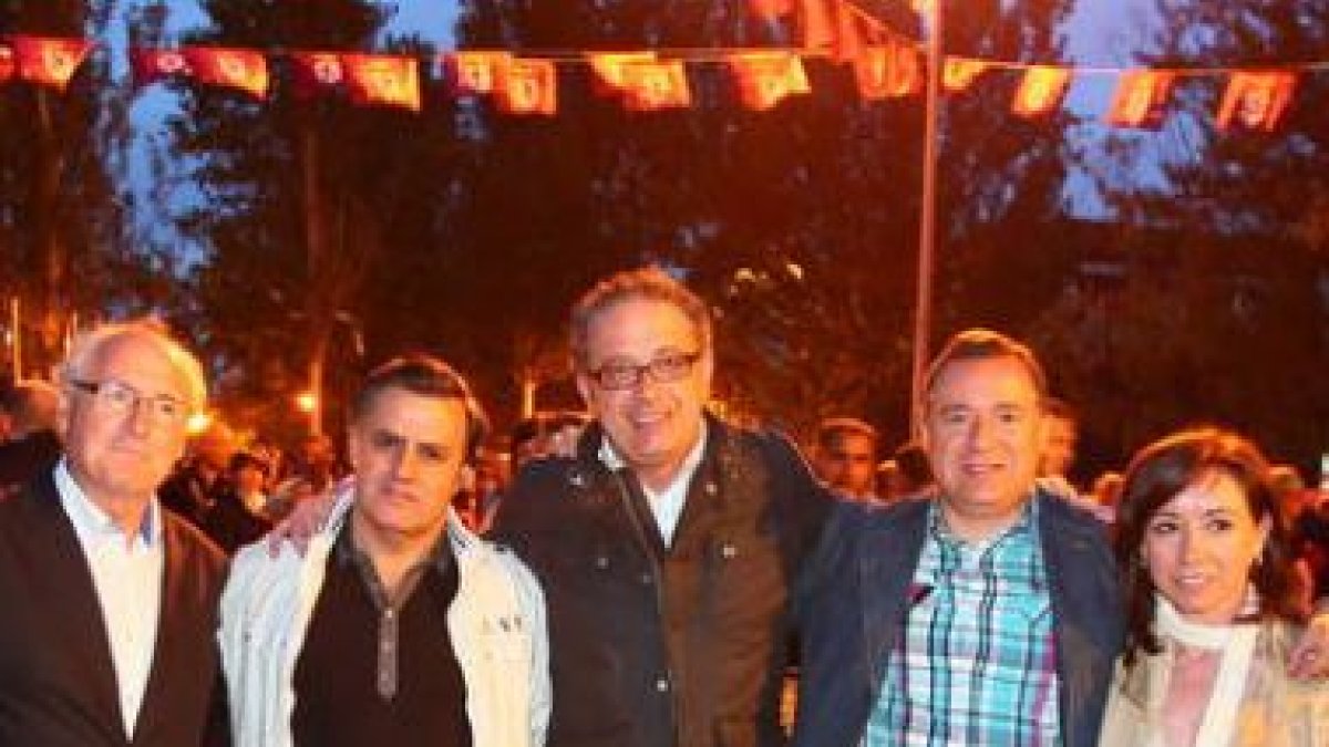 Todos los candidatos de UPL, ayer, en Navatejera.