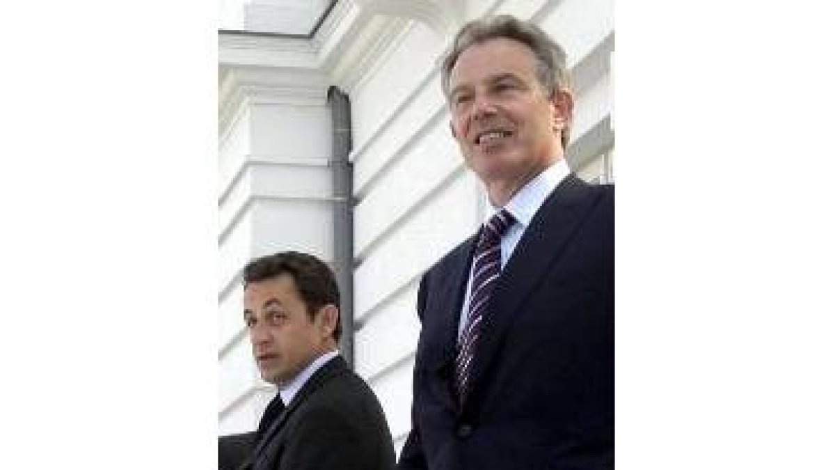 Sarkozy y Blair, tras una reunión en Heiligendamm