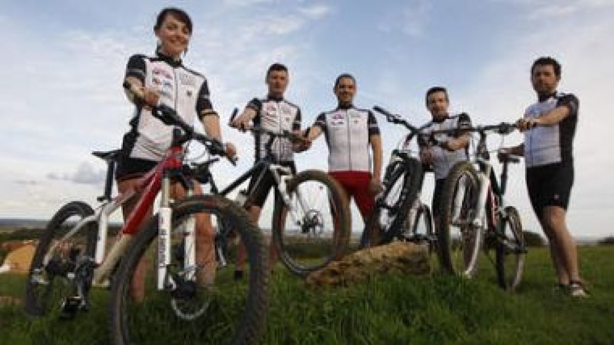 Sara García, Ángel Andrés, Marcos Barrio, César Méndez y Carlos González, en la foto, afrontarán jun