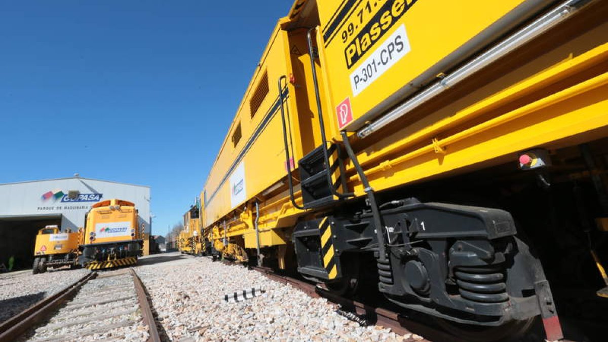 Las instalaciones del parque de maquinaria de Copasa están ubicadas en una parcela de 4.600 metros cuadrados en la localidad de Palanquinos, junto a la estadión del Adif.