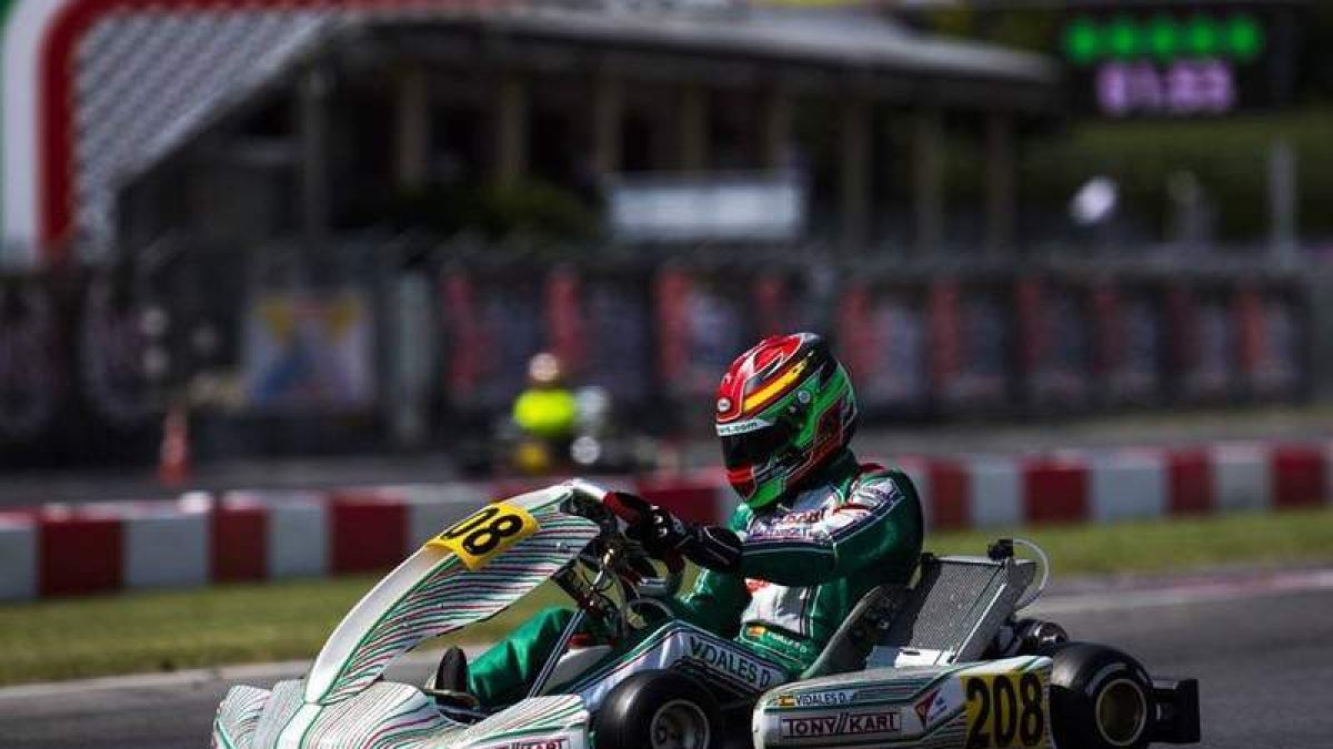 David Vidales finalizaba la carrera de Lonato en el tercer peldaño del cuadro de honor. NACHO NÚÑEZ