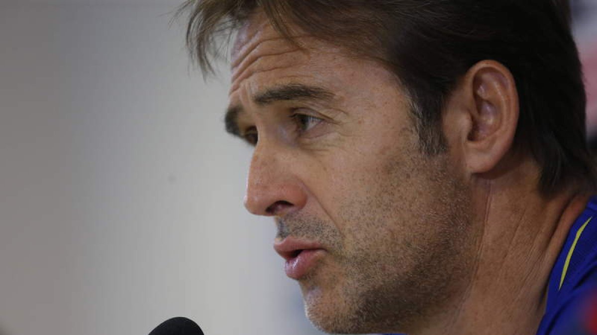 Julen Lopetegui durante su comparecencia antes del encuentro de hoy.