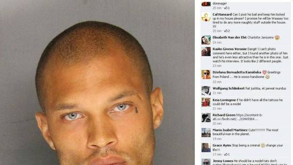 Jeremy Meeks, en la página de Facebook de la policía de Stockton, junto a algunos de los miles de comentarios.