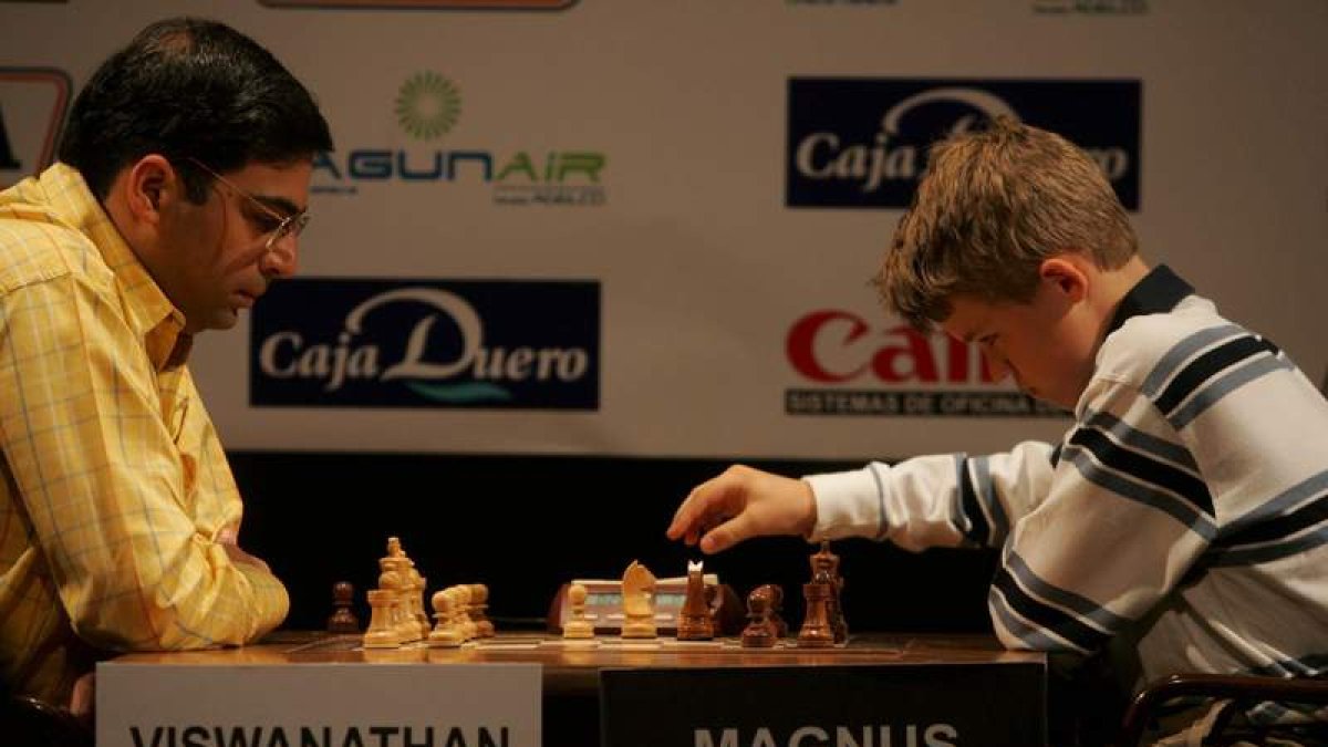 Anand contra el genio nórdico que participó por primera vez en el Magistral en el año 2005, con tan sólo 13 años de edad.