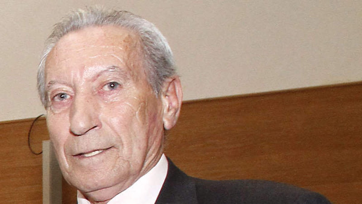 Carlos Díez de Baldeón dejará el cargo el día 1 de octubre.
