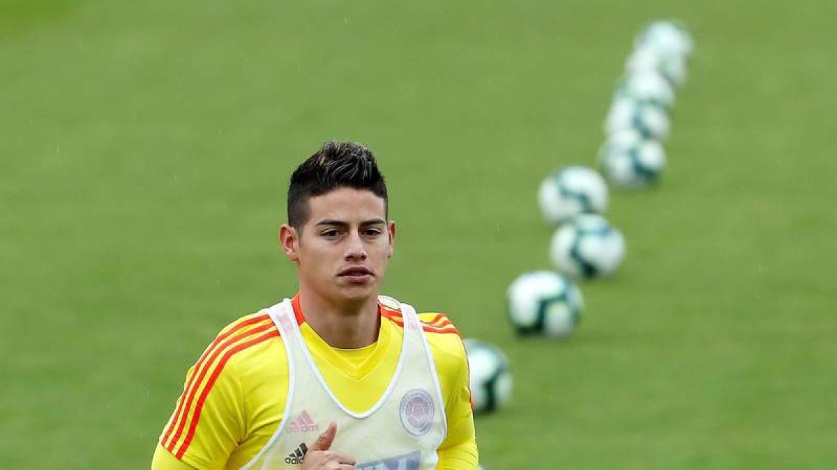 James Rodríguez no entra en los planes de Zidane y podría recalar en el Atlético. MAURICIO DUEÑAS