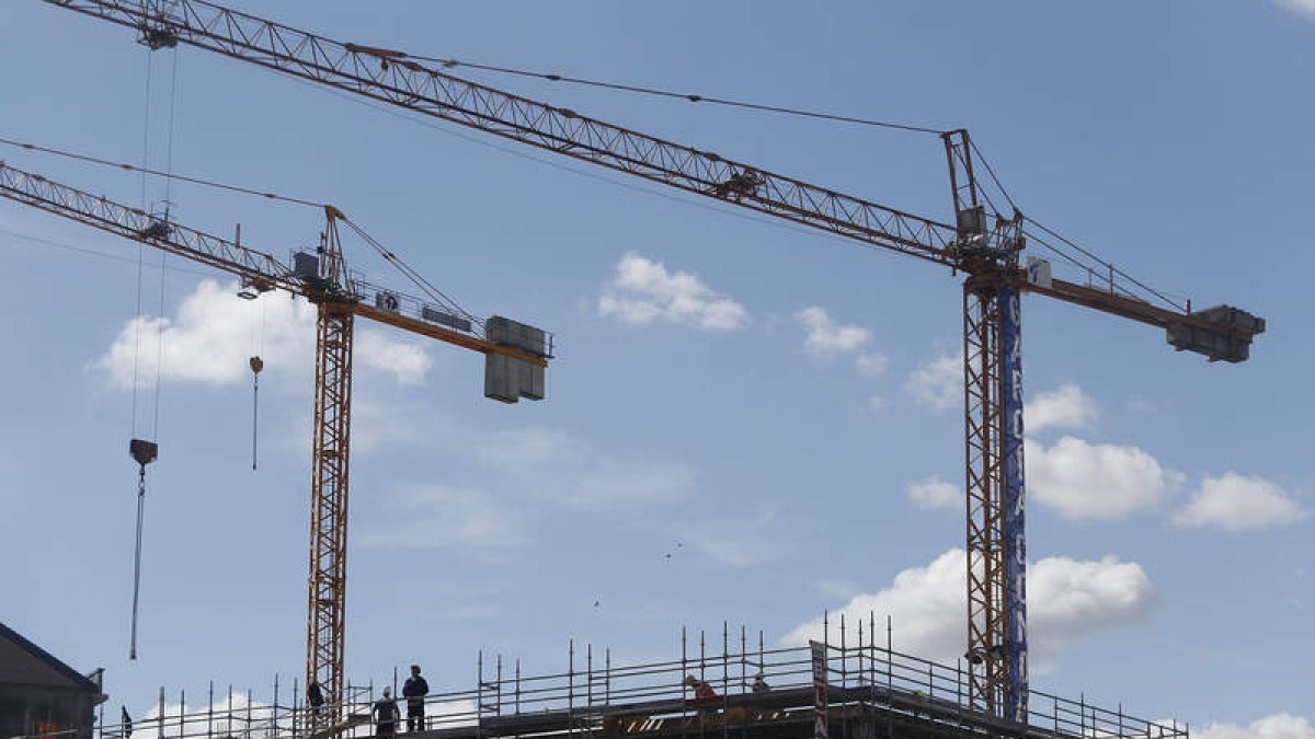 El mercado inmobiliario repunta en la provincia leonesa tras el covid. JESÚS F. SALVADORES
