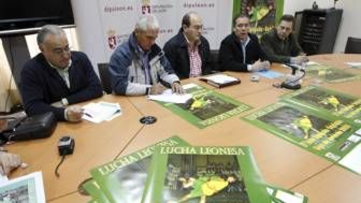 Un momento de la presentación de la Liga de invierno en la Diputación