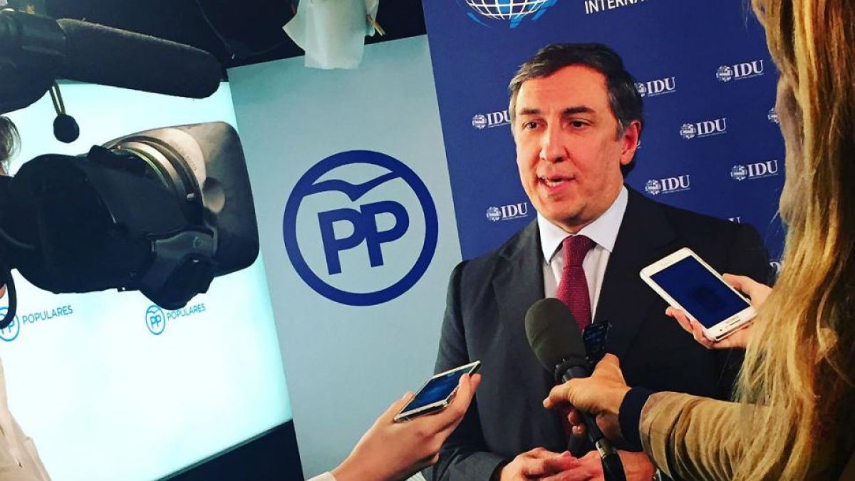 El secretario de Relaciones Internacionales del PP, José Ramón García Hernández.