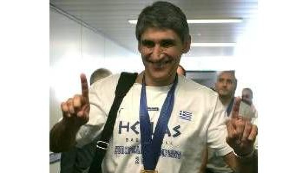 al aeropuerto de Atenas