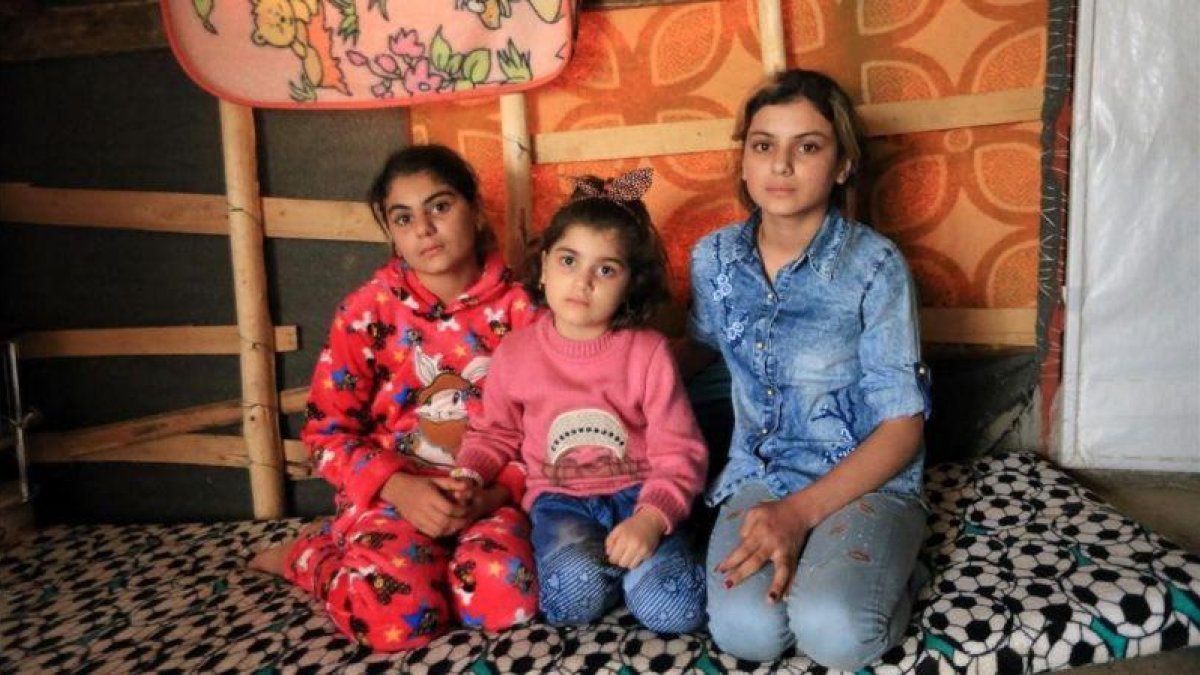 Las tres hermanas yazidís, de izquierda a derecha, Bushra, Suhayla y Rosa.