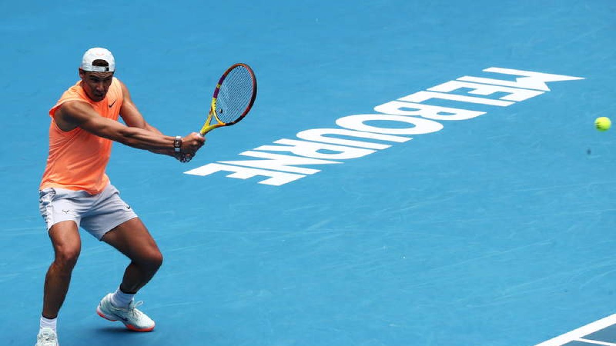 Nadal en un momento de la sesión de entrenamiento de ayer de cara al Abierto de Australia. O’BRIEN