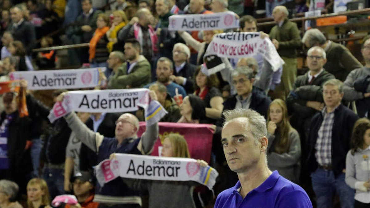 El Ademar necesita el apoyo de su afición para descartar a Logroño del subcampeonato. SECUNDINO PÉREZ