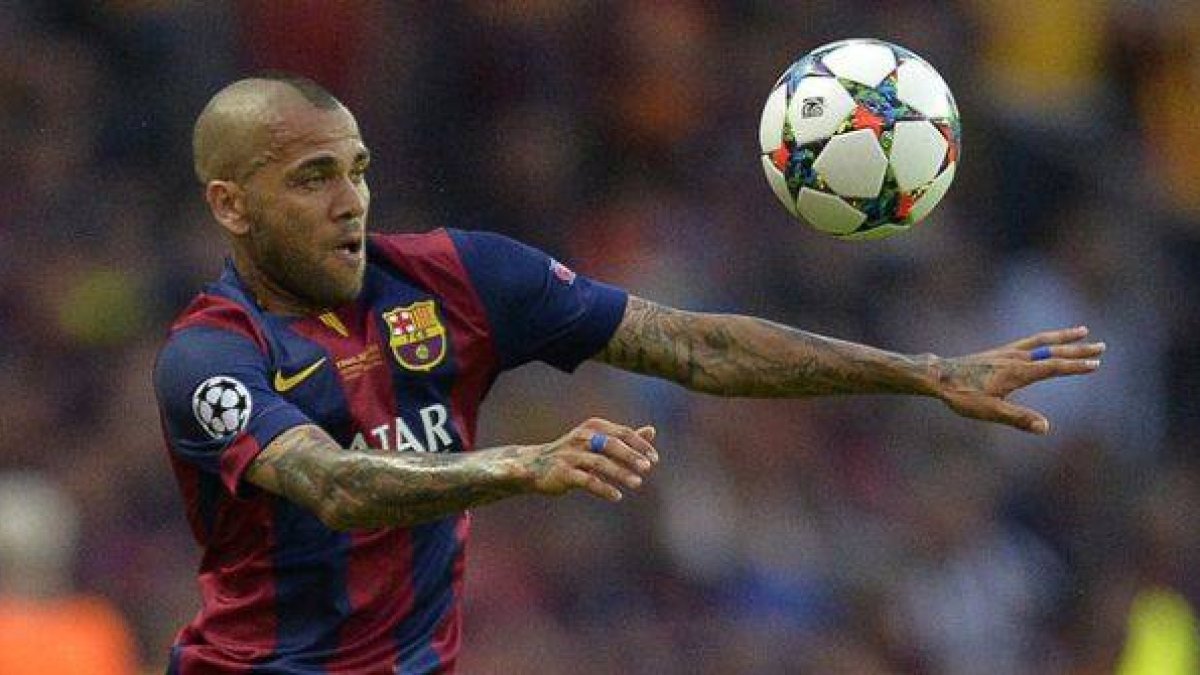 Dani Alves, en un momento de la final de la Champions contra la Juve, en el Estadio Olímpico de Berlín.