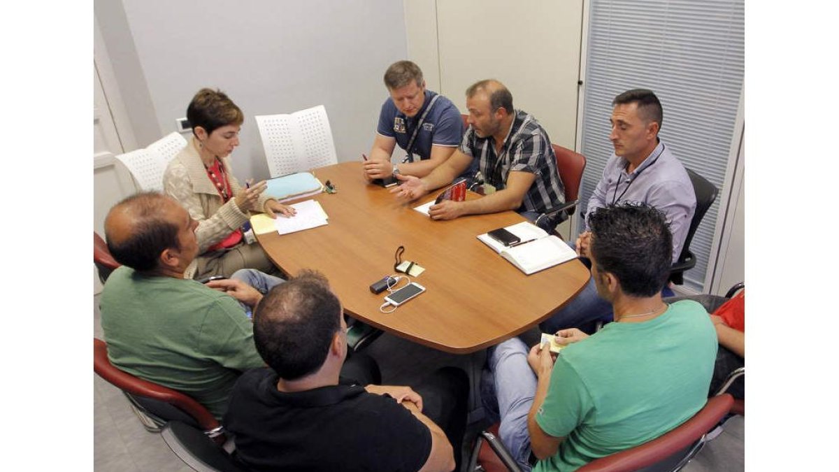 Los encerrados en Asturias. EFE / MORANTE