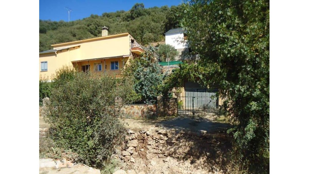 Acceso cortado al a vivienda de la concejala del PP