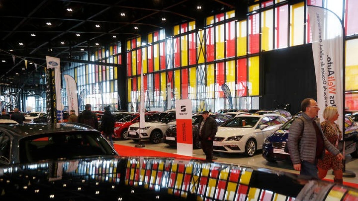 El Palacio de Exposiciones volverá a albergar la feria del automóvil. JESÚS F. SALVADORES