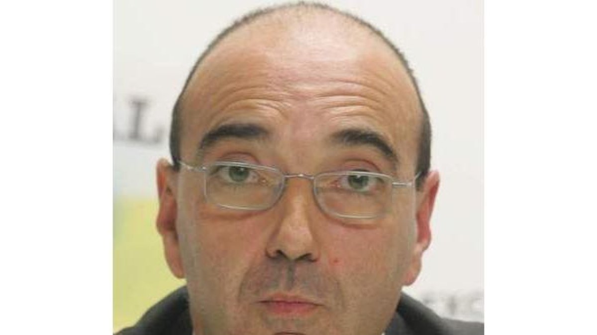 Santiago de la Riva.
