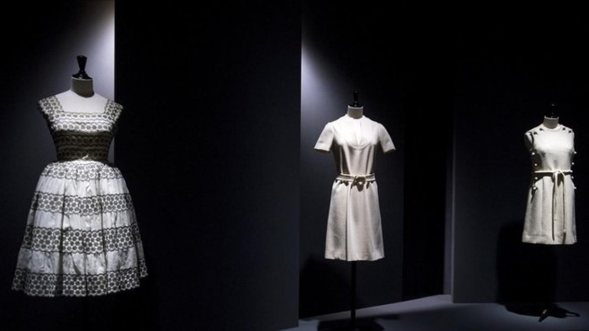 Diseños de Manuel Pertegaz, que formaron parte de la exposición Madrid es Moda, en septiembre del 2017.