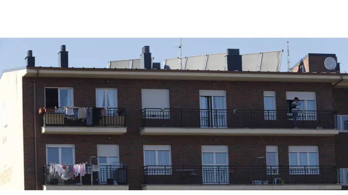 En los edificios de propiedad horizontal la bonificación se hará de forma colectiva y se repartirá por coeficientes de propiedad. RAMIRO