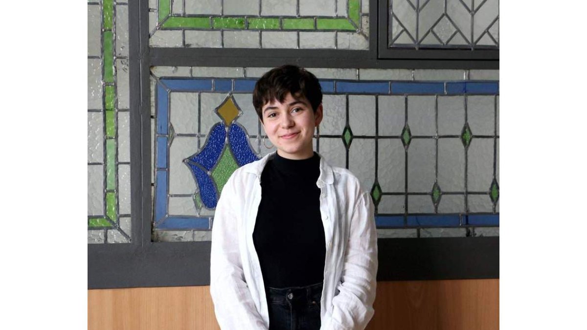 Paula Iglesias, beneficiaria de la beca Ralbar y creadora de ‘Envejecer en Positivo’. DL
