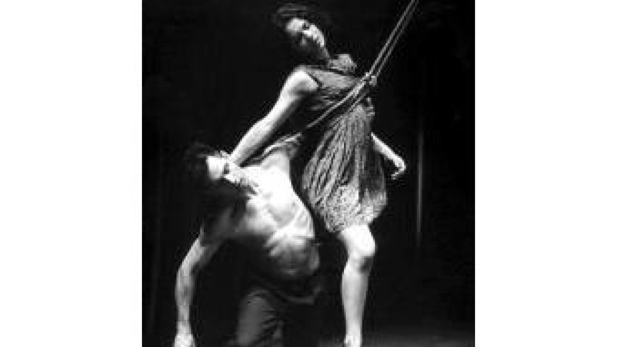 Dos de los integrantes del ballet de Angers