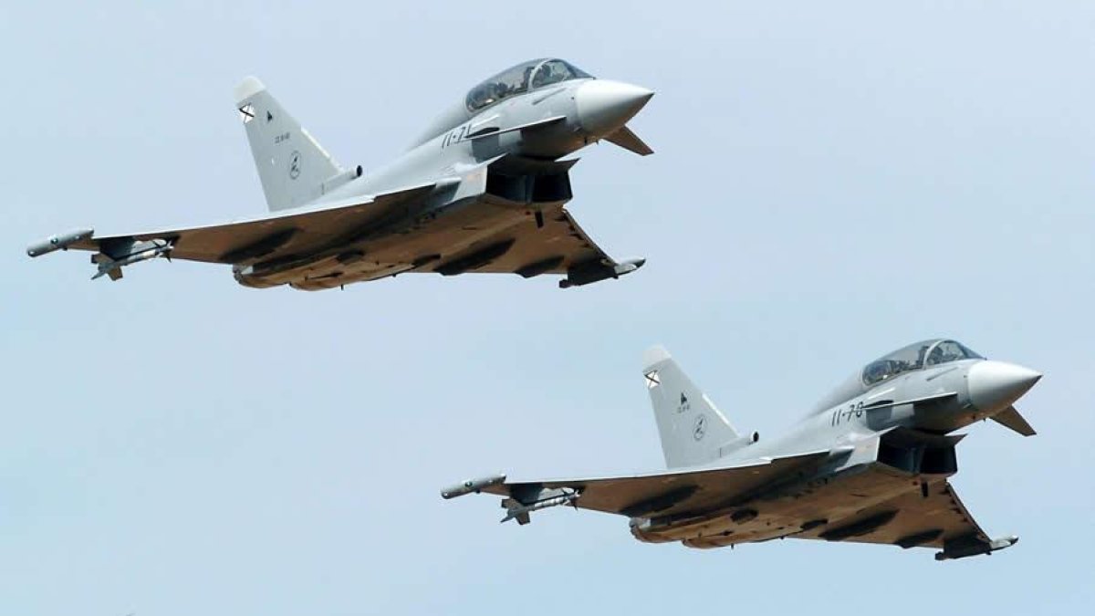 Los Eurofighter volvieron a volar sobre León.
