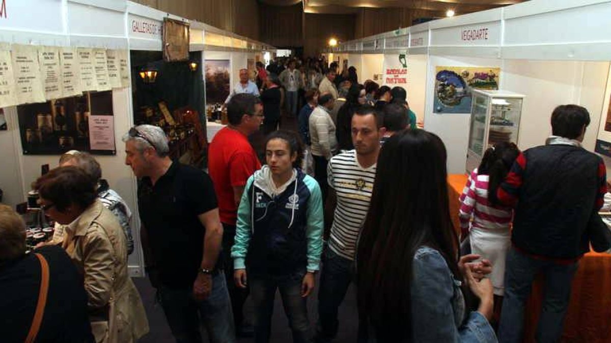 Miles de personas acudieron el año pasado a la ya tradicional feria multisectorial.